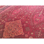 فرش ماشینی 700شانه زمرد مشهد طرح 38007 کهنه نما لاکی سورمه‌ای - تصویر 4